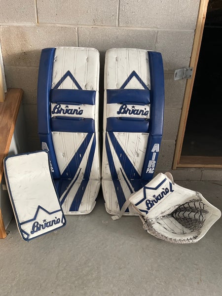 Full set Brian’s Senior 36" + 1 goalie pads with glove. Retro design