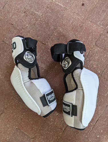 Lightly Used Sher-Wood 9950 Senior Small Hockey Elbow Pads Sherwood Sr SM