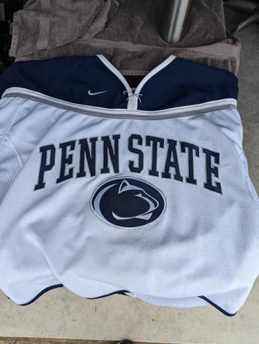 Penn State Hockey Jersey - Nike (size 56)