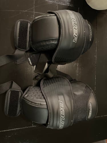 Bauer supreme s18 Sr goalie knee pads