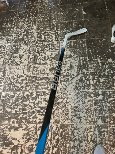 Intermediate Right Handed P92  Nexus Sync Hockey Stick