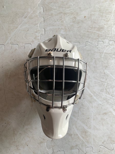 Used Bauer 930 Goalie Mask