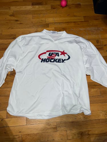 White USA Hockey Practice Jersey New XL  Jersey