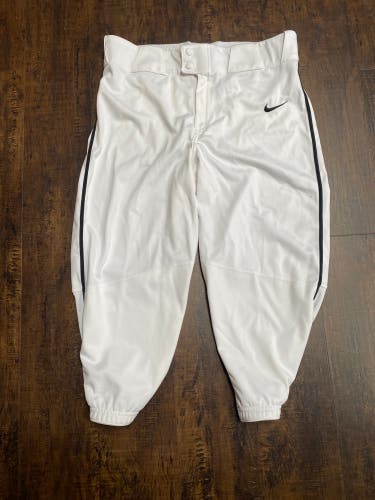 White Used Medium Nike Baseball Pants