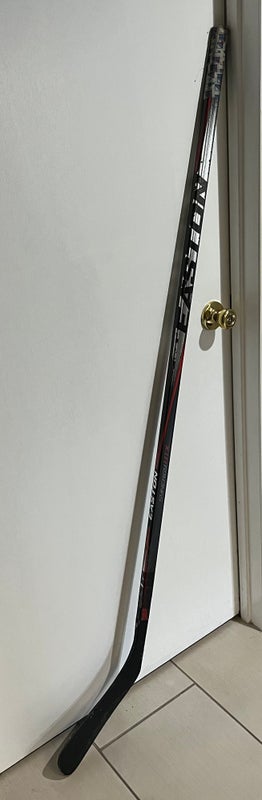 Easton Synergy Hockey Stick (Yellow) - with Nike Blade - Senior - RH Right  Handed