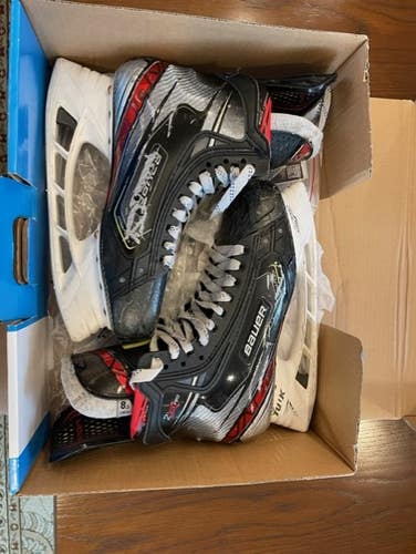 Senior Used Bauer Vapor 2X Pro Hockey Skates Size 8.5
