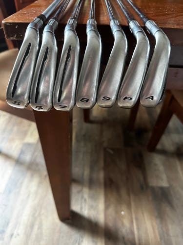 Taylormade M2 5-AW Iron Set