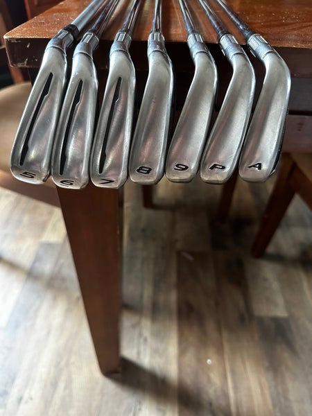 Taylormade M2 5-AW Iron Set