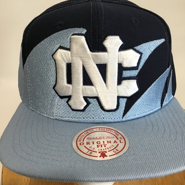 Men's Mitchell & Ness Carolina Blue/White North Carolina Tar Heels  Paintbrush Snapback Hat