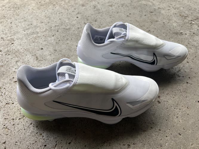 White Men's Metal Low Top Force Zoom Trout 8