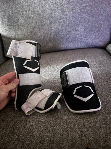 Black Senior EvoShield Elbow and Leg Guard Set