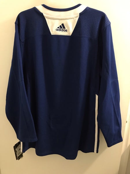 Toronto Maple Leafs - New official retail practice jersey, size 46 Adidas