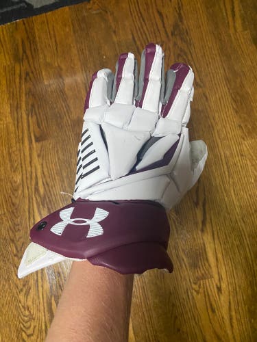 Used Player's Under Armour 13" Engage 2 Lacrosse Gloves