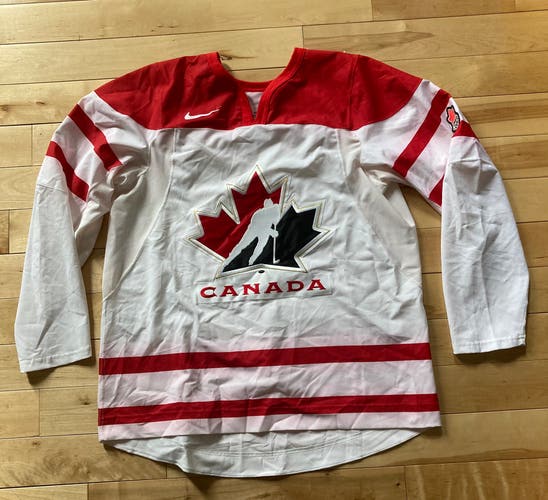 TEAM CANADA AUTHENTIC PRO NIKE SWIFT JERSEY - 56