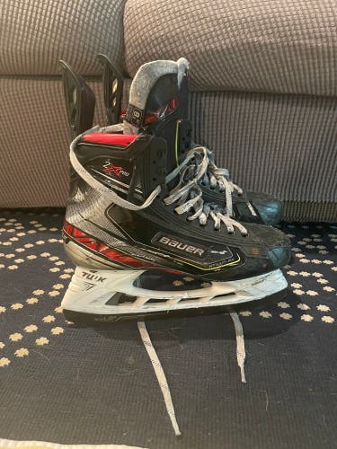 Used Bauer EE Size 8.5 Vapor 2X Pro Hockey Skates