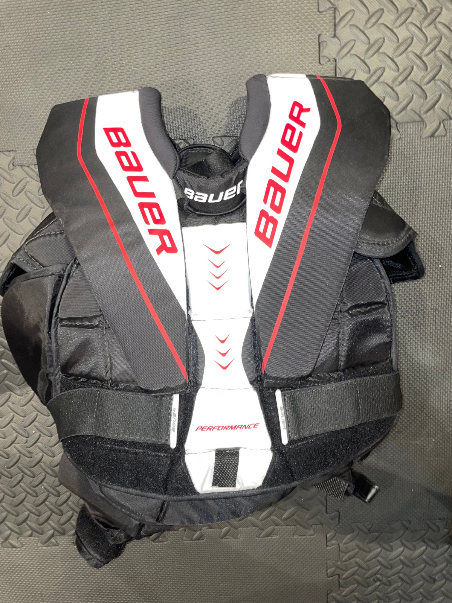 New Junior Large Bauer Performance Goalie Chest Protector