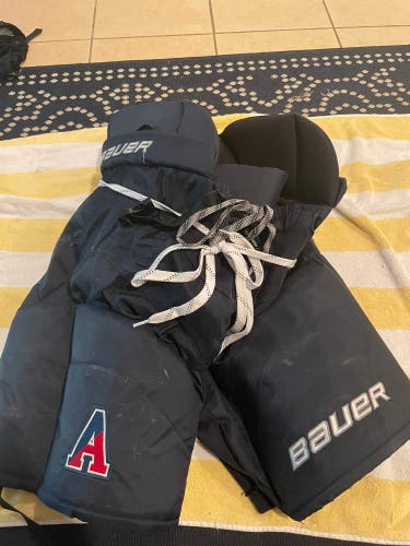 Avon Old farms Large Bauer Hockey Pants + Shell