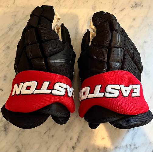 Used Ottawa Senators Easton Synergy Gloves 13" Pro Stock