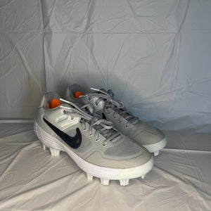Nike Alpha Huarache Elite 2 low molded cleats