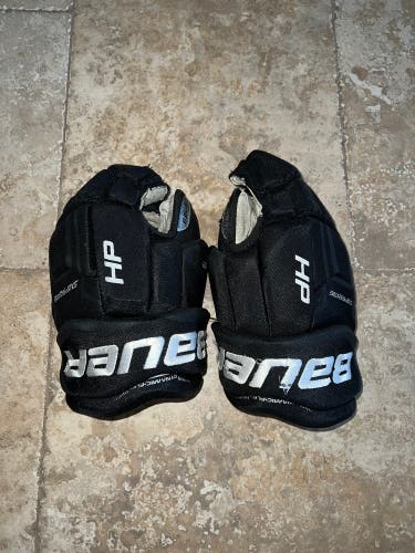 Used Bauer 13" Supreme HP Gloves