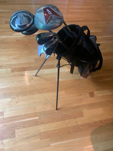 Youth golf clubs with bag