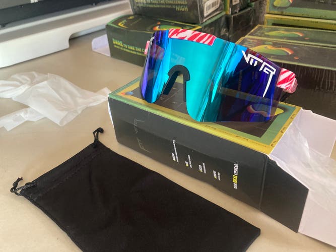 2 Viper Polarized Sun Glasses - Red White