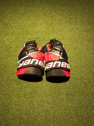 Used Bauer Vapor 3X Gloves 13"