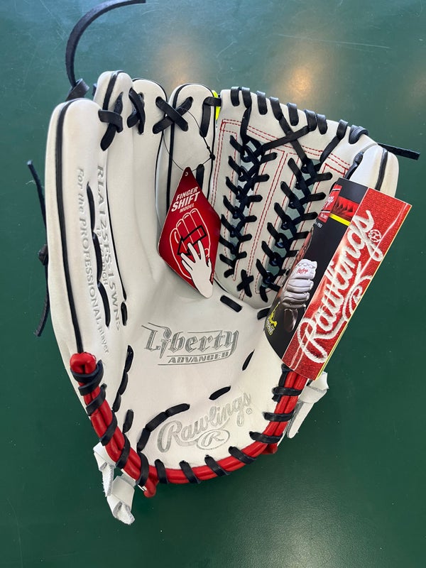 New Rawlings Liberty Advanced Fastpitch Left Hand Throw 12.5” Glove