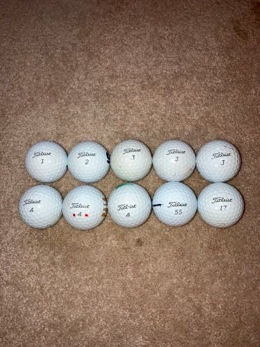 10 Titleist Pro V1 Balls