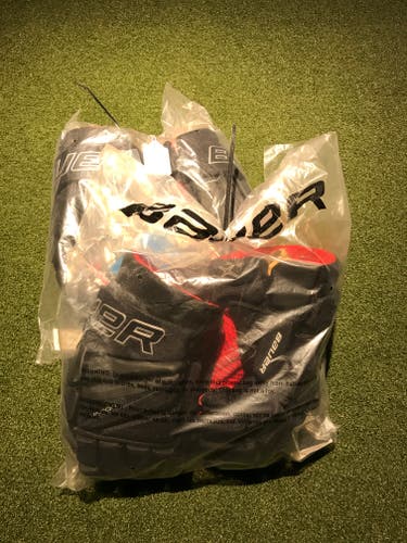 New Bauer Vapor 2.9 Gloves 14"