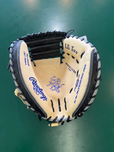 New Rawlings Heart of the Hide R2G Baseball Right Hand Throw 33” Catcher Glove