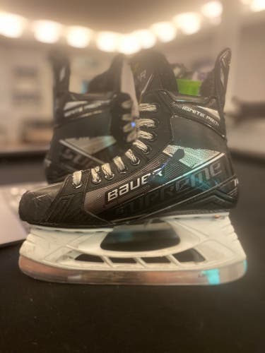 Bauer Supreme Ignite Pro+ Hockey Skates Size 6 Fit 2