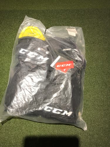 Senior New Medium CCM Tacks 9060 Hockey Pants