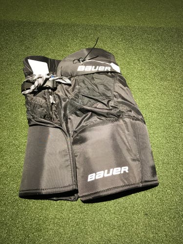 Junior New Large Bauer Nexus 400 Hockey Pants