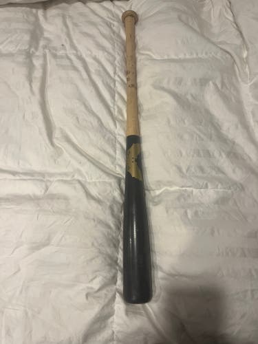 30 inch Sam-5 wood baseball bat