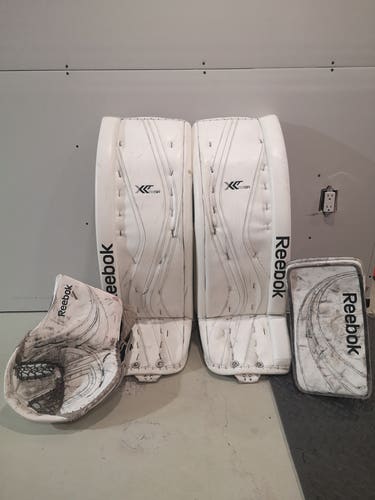 Used 34" Reebok Full Right Premier X28 Goalie Full Set
