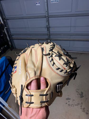 Wilson a2000 catchers mitt