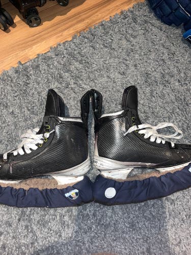 Used Bauer Regular Width Size 8 Vapor Hyperlite Hockey Skates