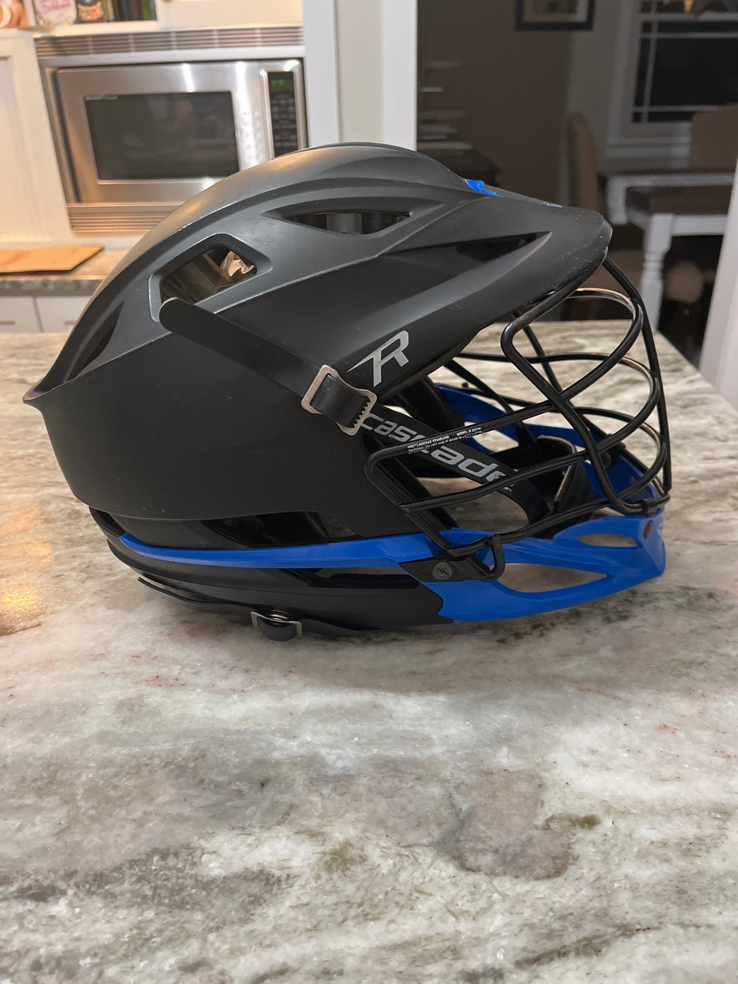 Cascade R Website Cascade R Matte Black
