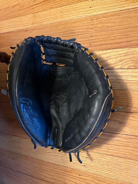 Heart of the Hide Catcher’s Mitt SP13 32.5”