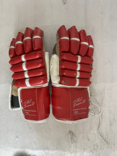 Phil Esposito Signature Series 5640 Vintage Gloves Red