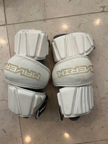 Used Medium Maverik Max Arm Pads
