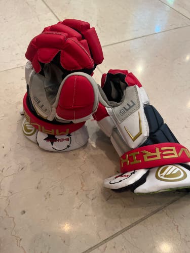 New Player's Maverik Showtime Edition Large M5 Lacrosse Gloves