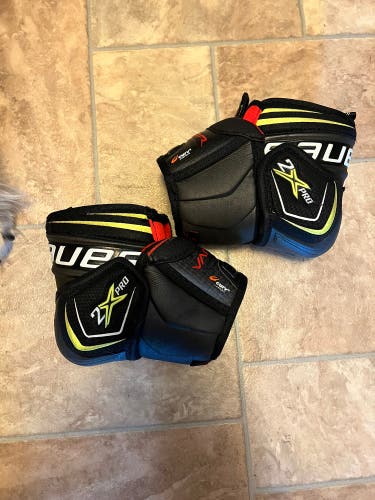 Junior Small Bauer VAPOR 2X PRO Elbow Pads