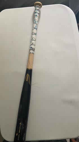 Easton Wood Composite (-10) 21 oz 31" Mako Beast Bat