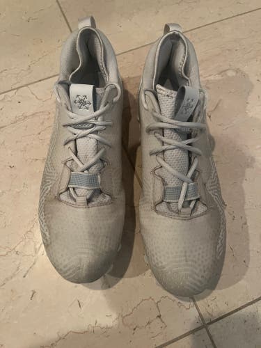 White Men's Size Men's 10.5 (W 11.5) Mid Top Freeze
