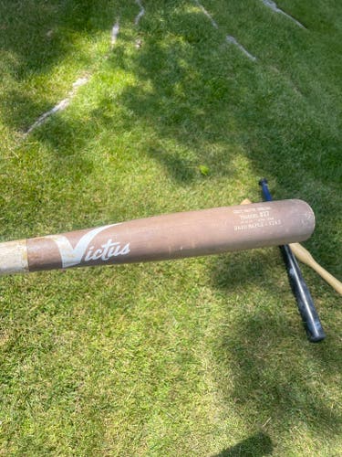Used BBCOR Certified Victus Wood V243 Bat (-3) 29 oz 32"