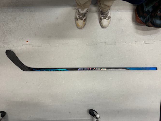 Bauer Nexus Sync P28, 65 Flex, Right Handed, Hockey Stick