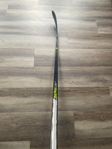 Senior New Right Handed Warrior Alpha Lx 20 Hockey Stick W28 Pro Stock