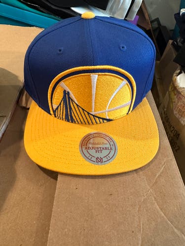 Golden State Oversized Logo Hat-NWT by Mitchell & Ness